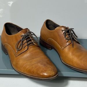 Brown Leather Oxford Dress Shoes with Polished Finish